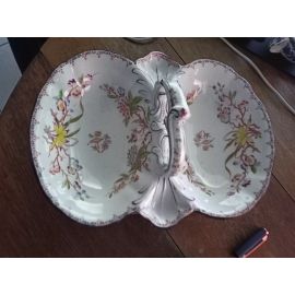 Mendiant 1875-1877  30 cm pâte type China de Sarreguemines minton 252