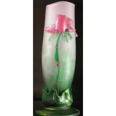 Vase à la rose Daum