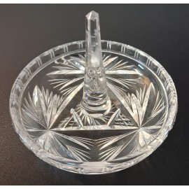 Baguier en cristal avec de beaux reflets