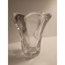 Superbe vase en cristal signé Daum France haut 15 cm décor ondulé