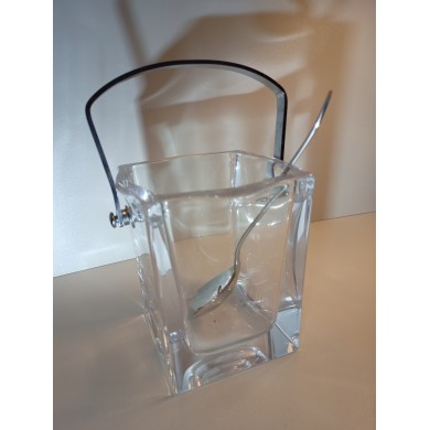 Extraordinaire seau a glace en cristal de Sèvres