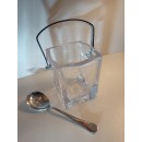 Extraordinaire seau a glace en cristal de Sèvres